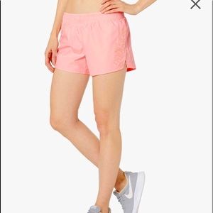 Nike Women’s 10K Athletic Running Short Peach BNWT Small